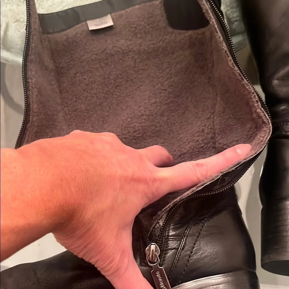 Blondo stylish black